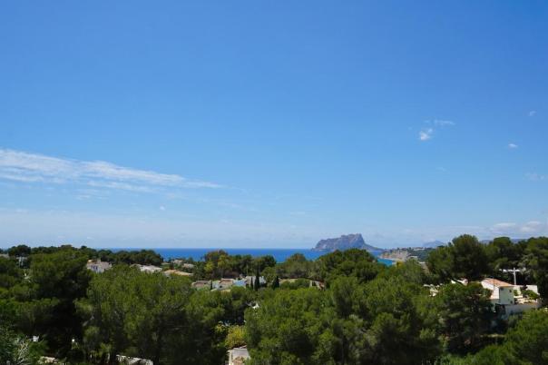5 bed villas in Moraira