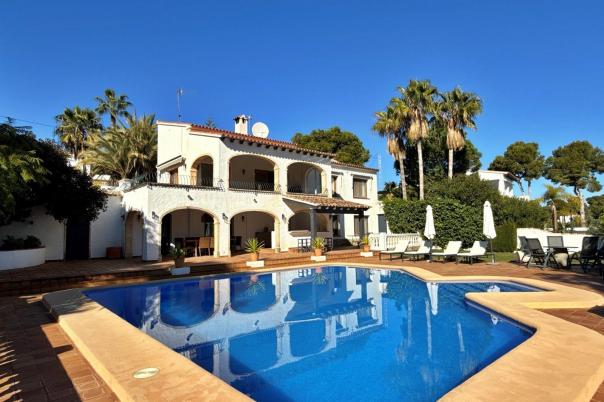 4 bed villa in Moraira
