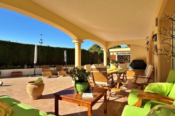 4 bed villa in Benissa