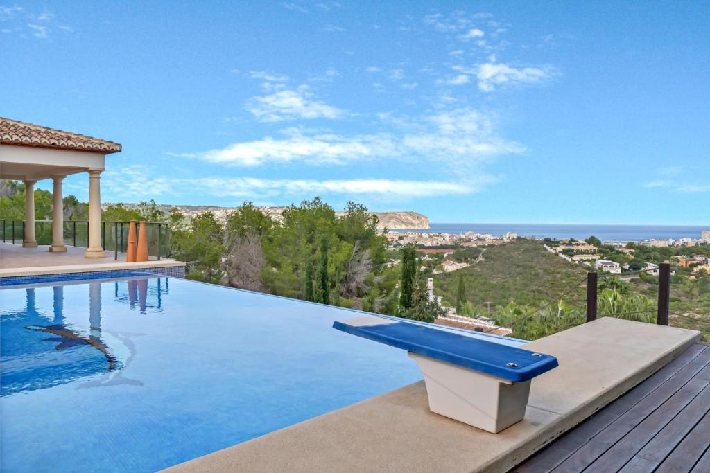 6 bed villa in Jávea