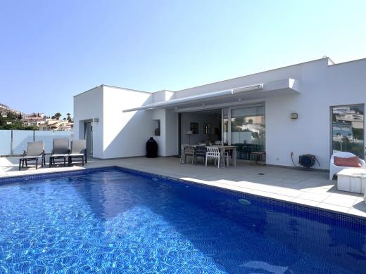 4 bed villa in Benitachell