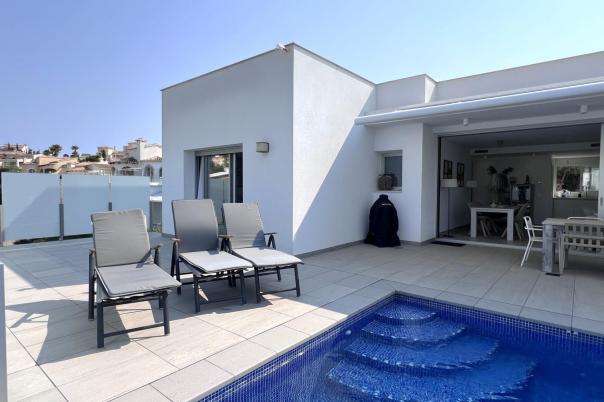 4 bed villa in Benitachell