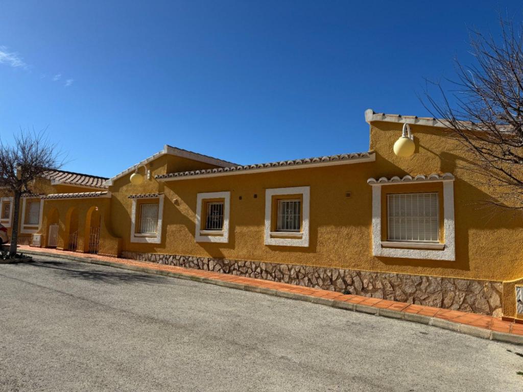 2 bed apartment in Benitachell