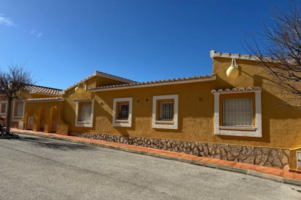 2 bed apartment in Benitachell