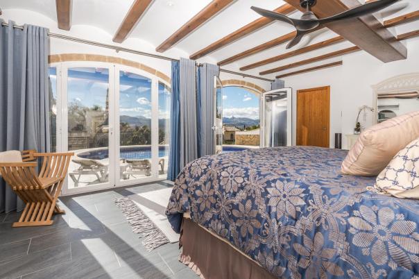 4 bed villa in Javea