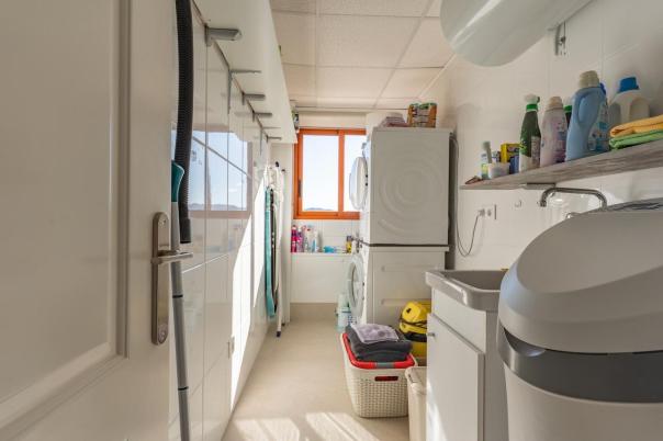 4 bed apartments - flats in Denia
