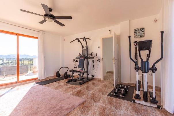 4 bed apartments - flats in Denia