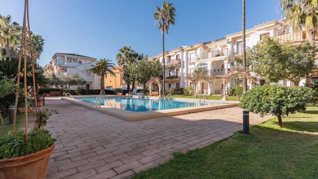 4 bed apartments - flats in Denia