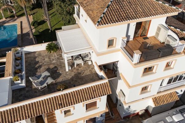 4 bed apartments - flats in Denia