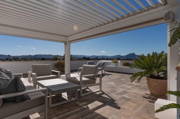 4 bed apartments - flats in Denia