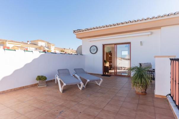 4 bed apartments - flats in Denia