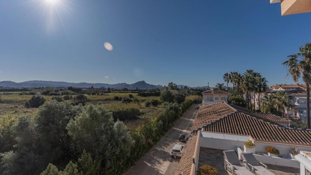 4 bed apartments - flats in Denia