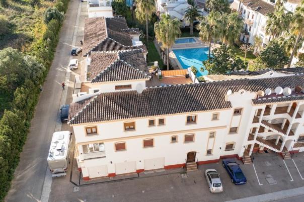 4 bed apartments - flats in Denia