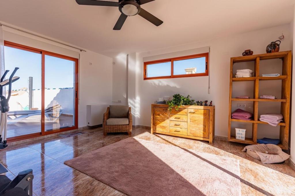 4 bed apartments - flats in Denia
