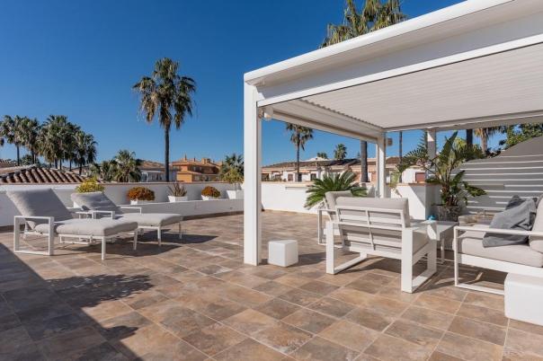 4 bed apartments - flats in Denia