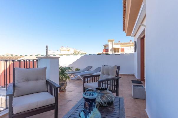 4 bed apartments - flats in Denia