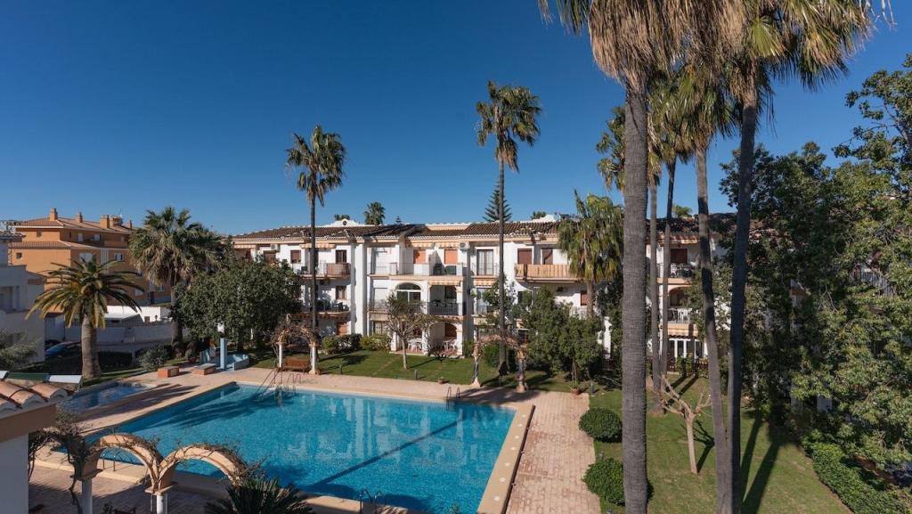 4 bed apartments - flats in Denia
