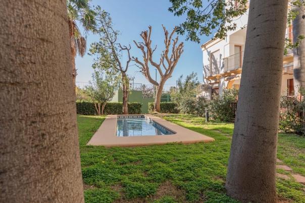 4 bed apartments - flats in Denia