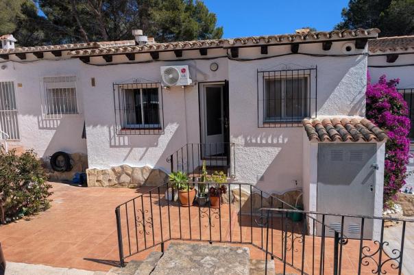 2 bed terraced house in Moraira