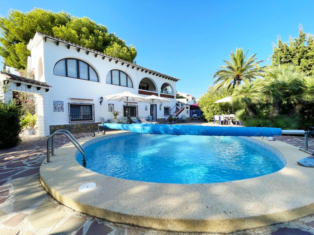 5 bed casa / chalet in Calpe