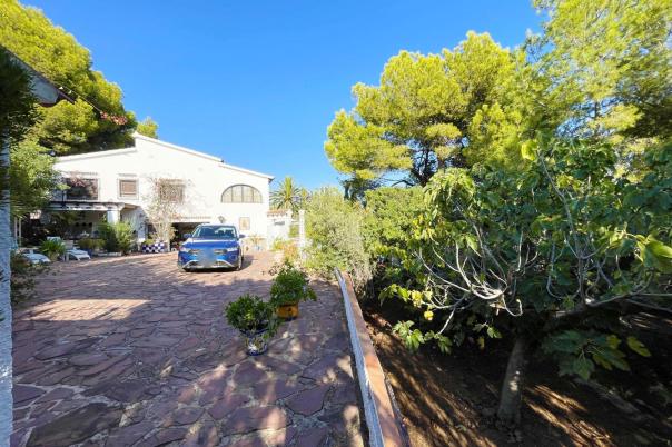 5 bed casa / chalet in Calpe