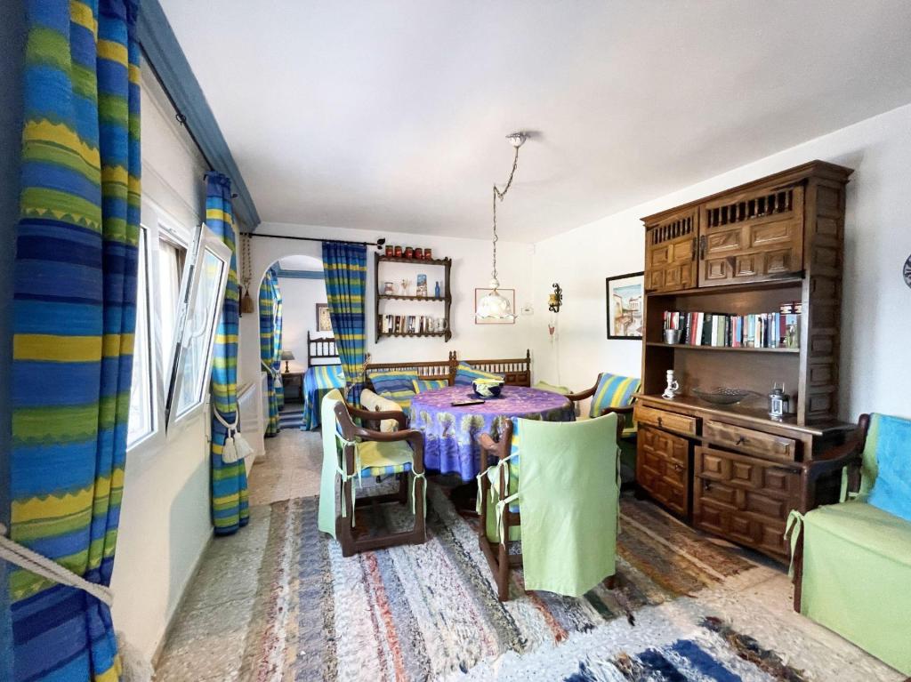5 bed casa / chalet in Calpe