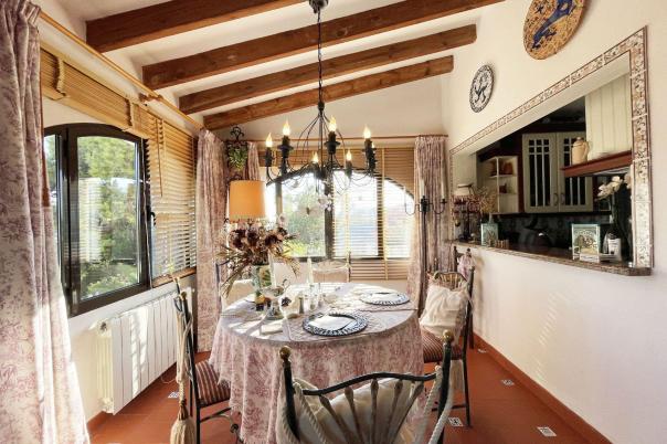 5 bed casa / chalet in Calpe