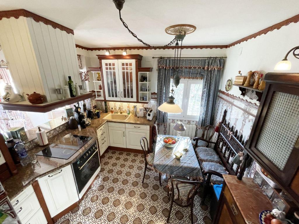 5 bed casa / chalet in Calpe