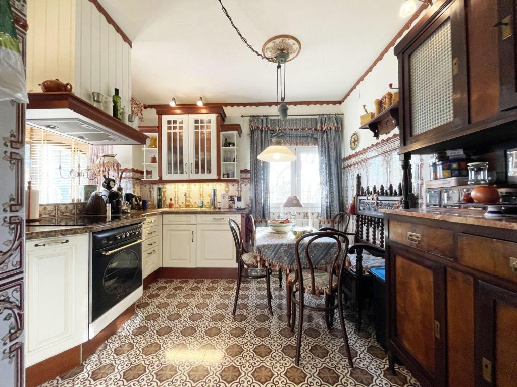 5 bed casa / chalet in Calpe