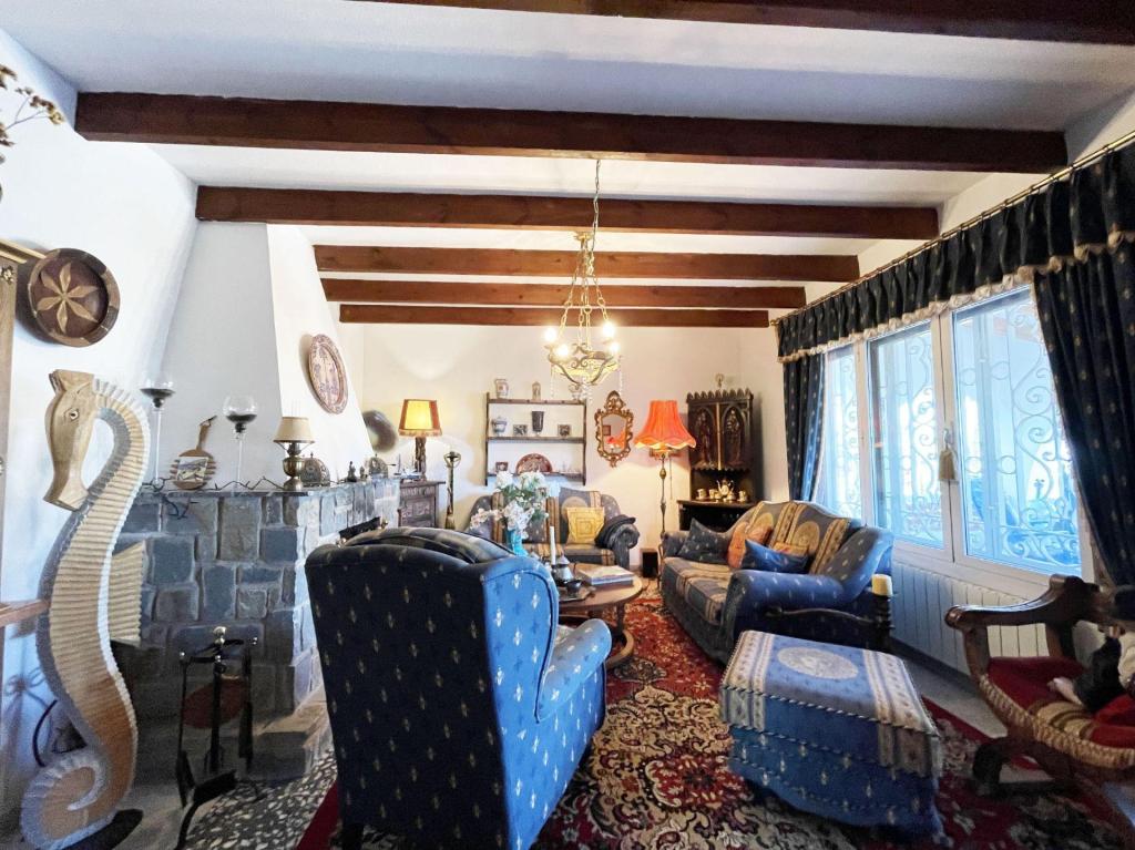 5 bed casa / chalet in Calpe