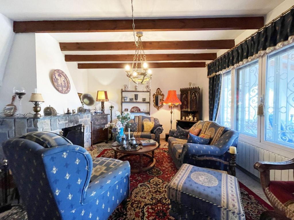 5 bed casa / chalet in Calpe