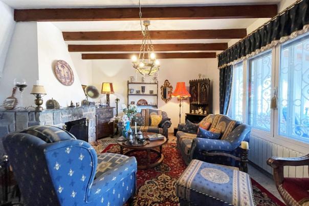 5 bed casa / chalet in Calpe