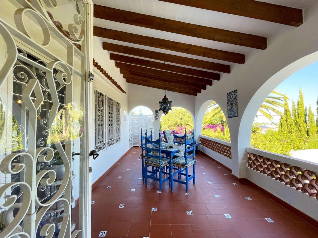 5 bed casa / chalet in Calpe