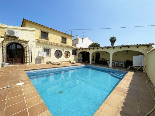 4 bed casa / chalet in Benissa