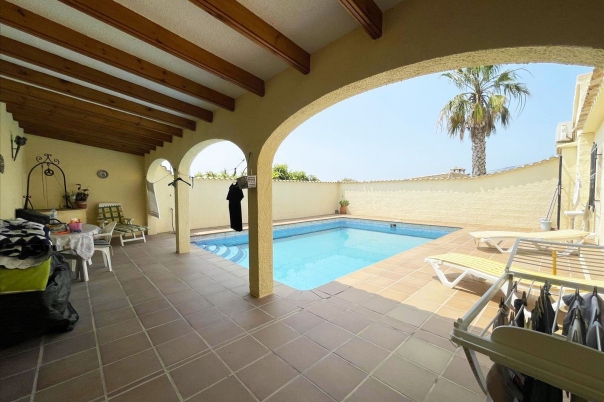 4 bed casa / chalet in Benissa