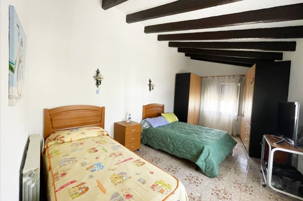 4 bed casa / chalet in Benissa