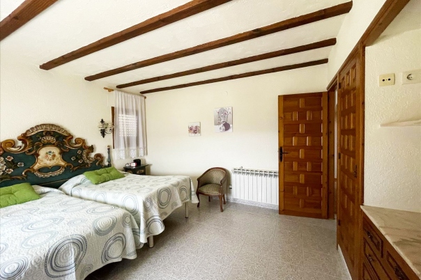 4 bed casa / chalet in Benissa