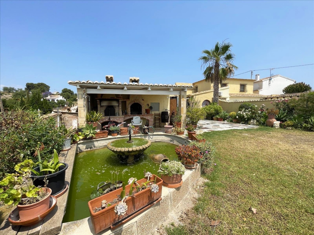 4 bed casa / chalet in Benissa