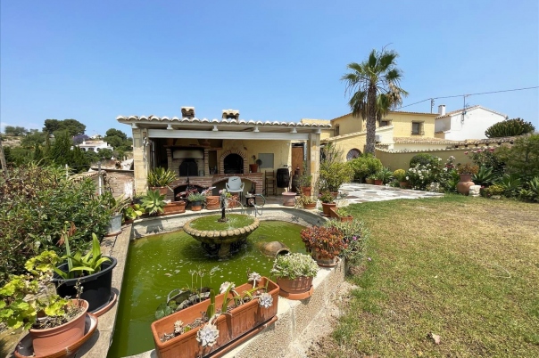 4 bed casa / chalet in Benissa