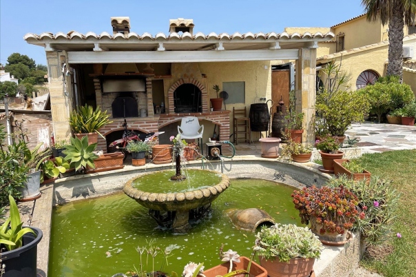 4 bed casa / chalet in Benissa