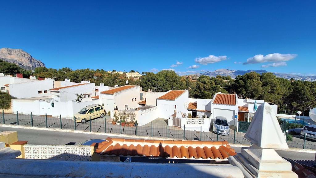 5 bed semi-detached in Nucia (la)
