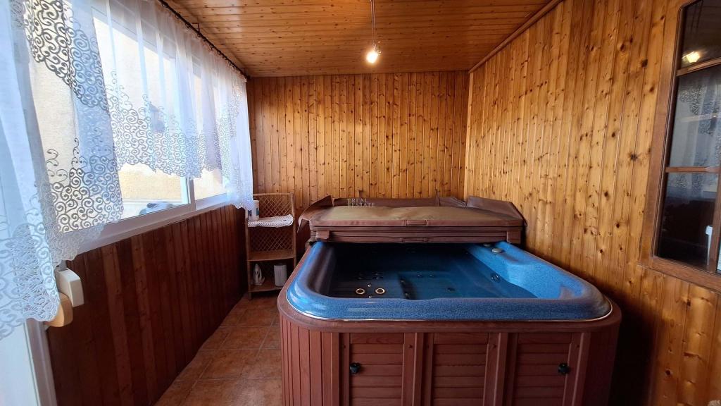 5 bed semi-detached in Nucia (la)