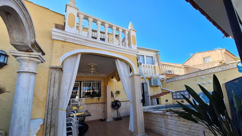 5 bed semi-detached in Nucia (la)