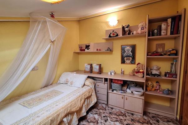 5 bed semi-detached in Nucia (la)
