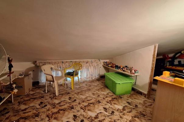 5 bed semi-detached in Nucia (la)