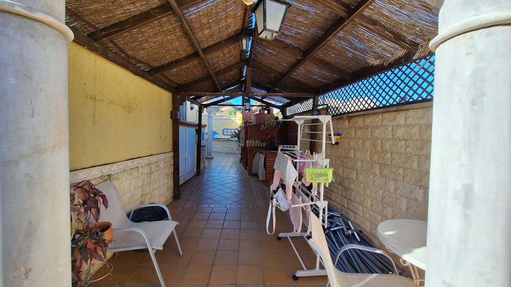 5 bed semi-detached in Nucia (la)