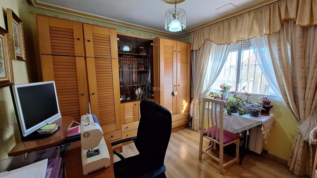 5 bed semi-detached in Nucia (la)