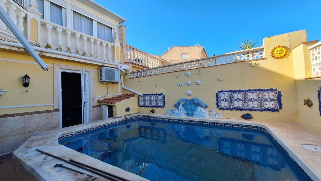 5 bed semi-detached in Nucia (la)