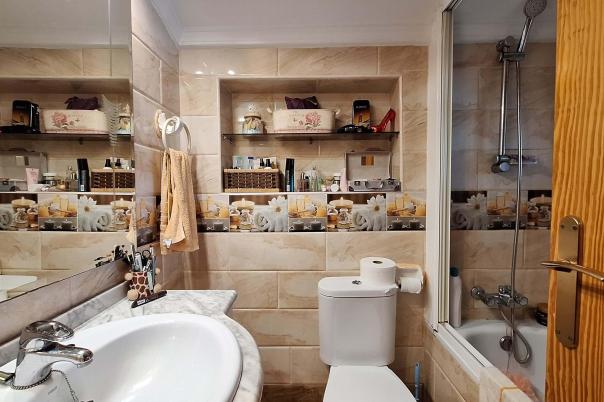 5 bed semi-detached in Nucia (la)