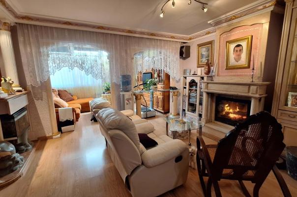 5 bed semi-detached in Nucia (la)